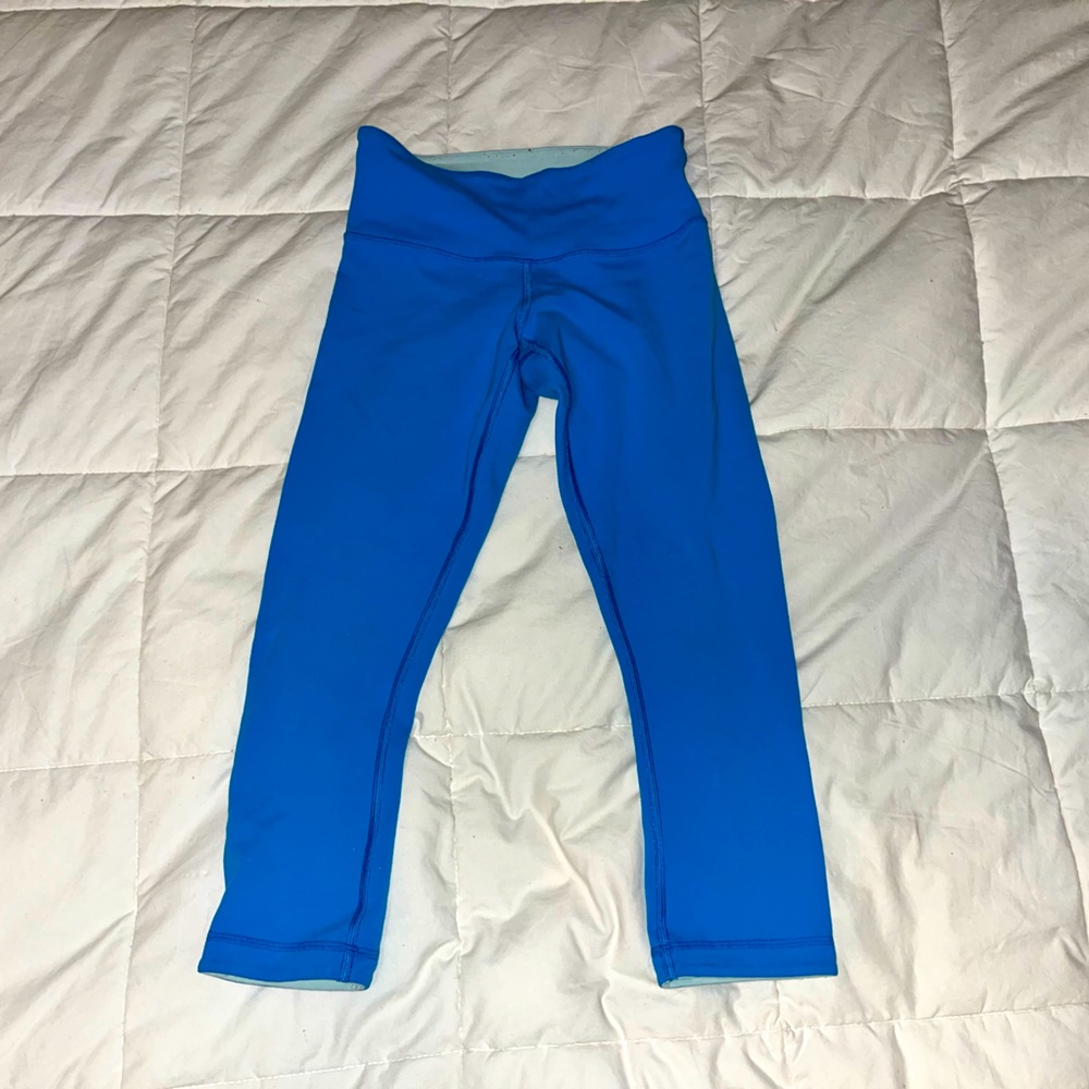 Lululemon cropped blue tights size 2